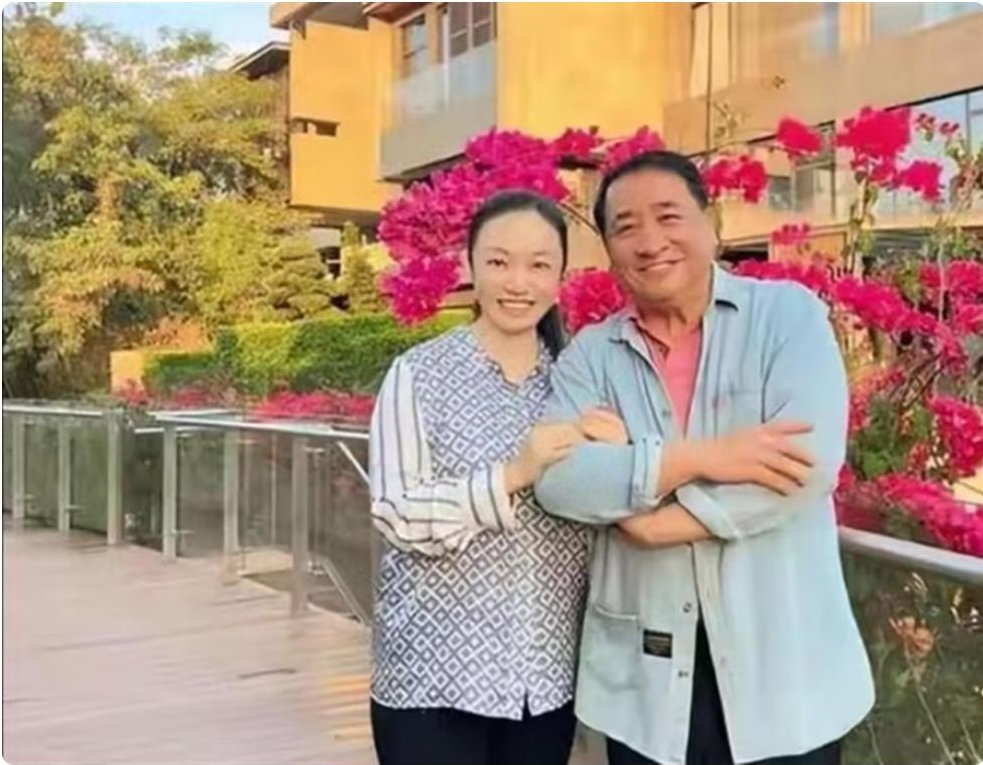 75岁姜昆的晚年壮况：女儿46岁仍单身，养子贴心尽孝成最大慰藉 