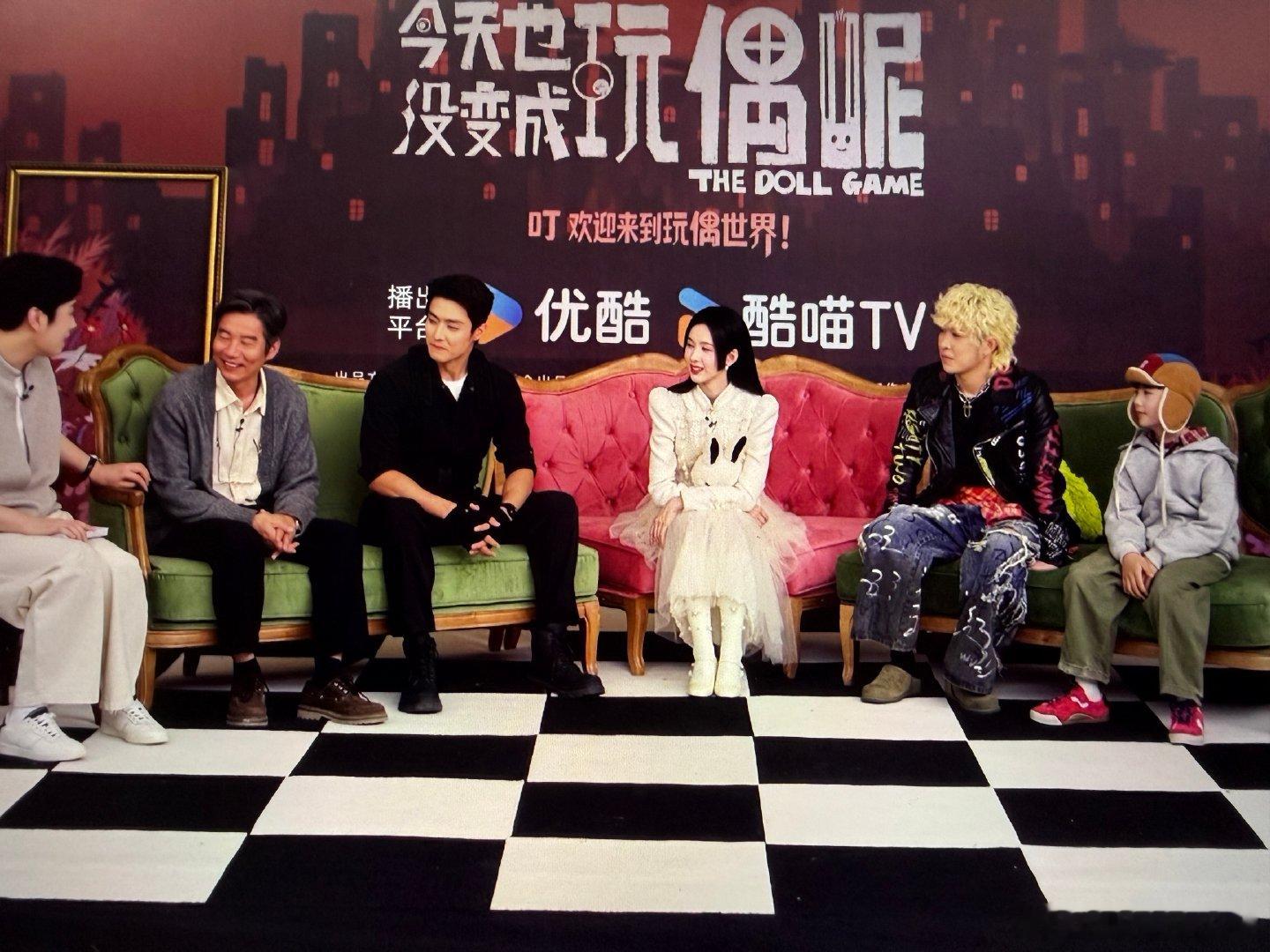 玩偶世界限时体验名额开放 看完探班只想说：快点播！主创互动轻松搞笑，玩偶世界的设