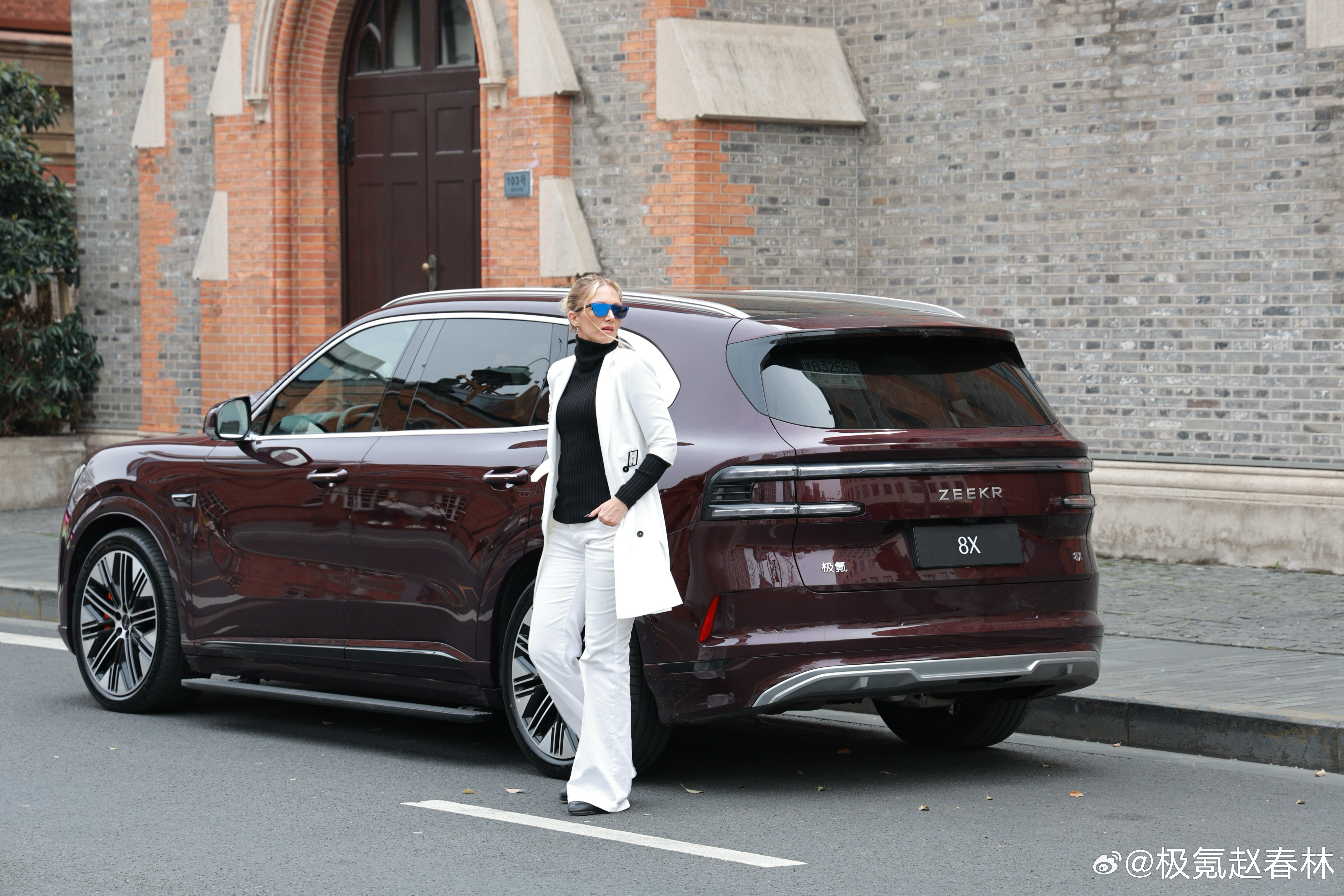 听说在外白渡桥被街拍围观了！极氪8x新公路之王极氪8x极氪欣赏极氪出发 宁波·极