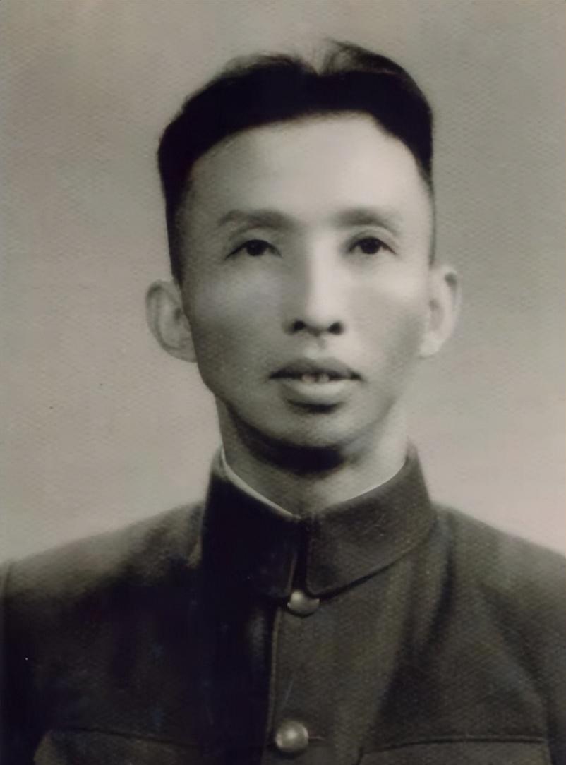 1955年，李迎希的中将被改授少将，他得知后：我要给粟裕反映情况。
 
李迎希是