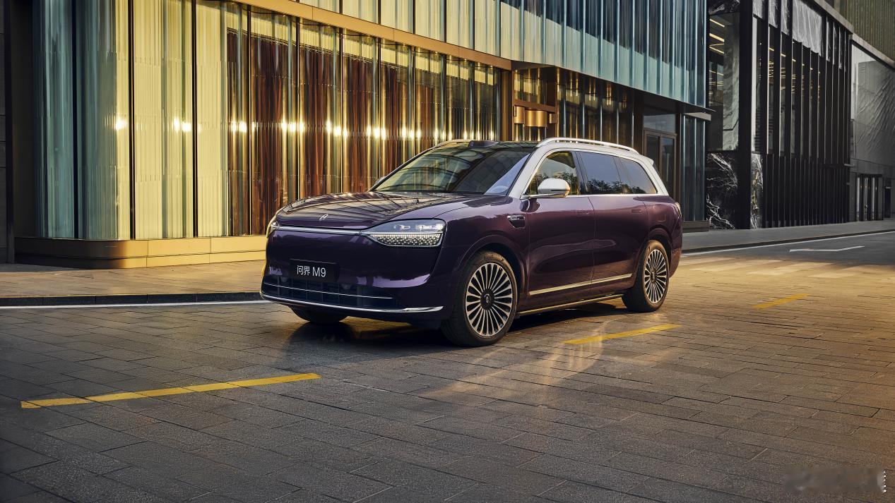 今年微博汽车大选获奖车型真是百花齐放，问界品牌斩获“星品影响力品牌”大奖，问界M