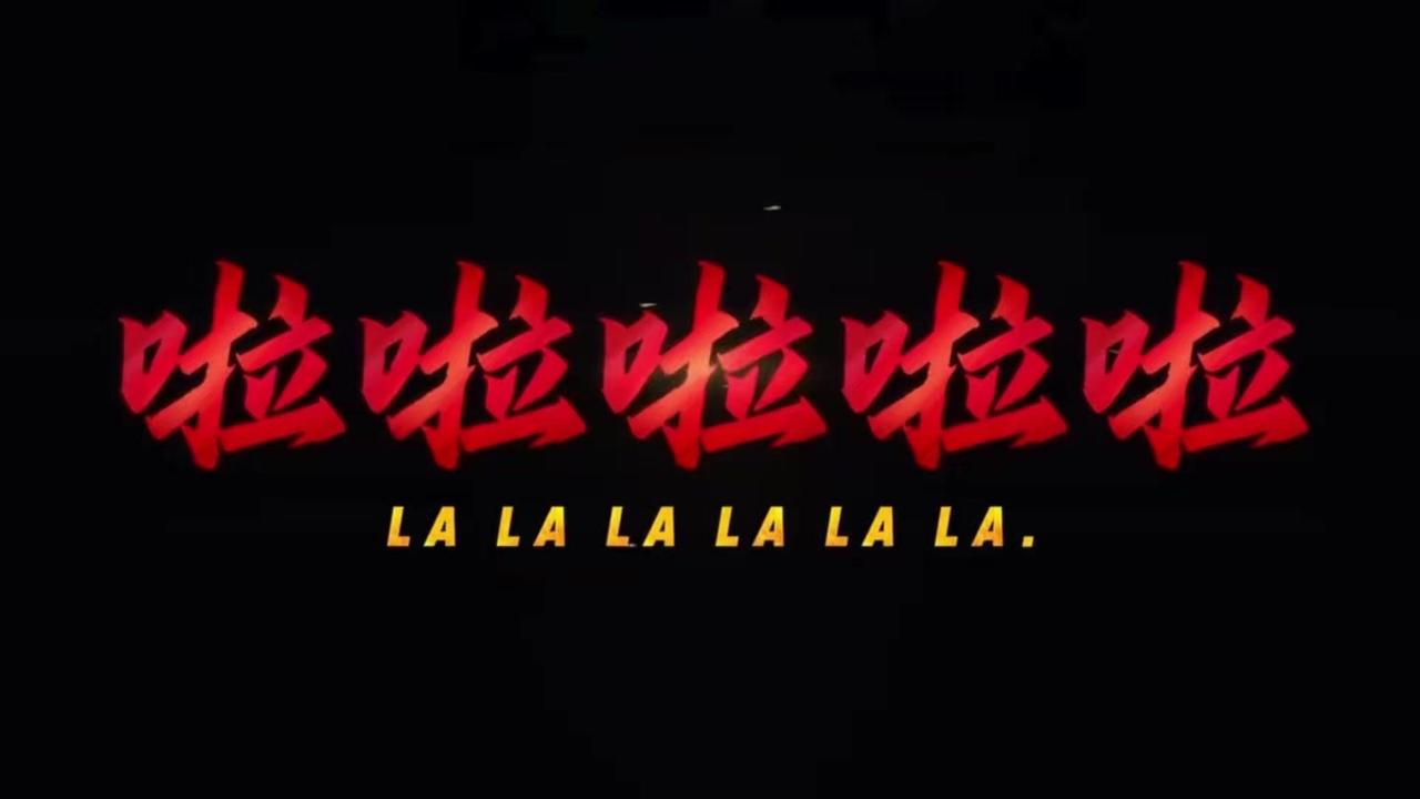 下雨天开车兜风也太治愈了吧！🌧️雨天自驾的快乐谁懂啊！
雨刷器轻轻摆动，窗外的