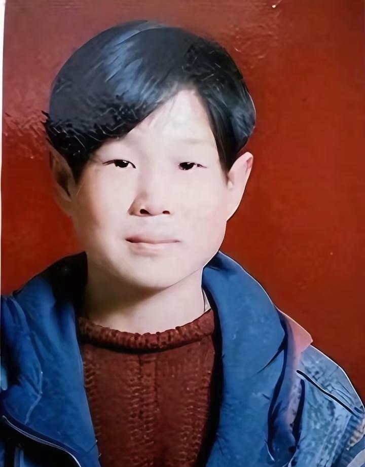 猜猜这个人是谁？如果能猜出来的都是高手。