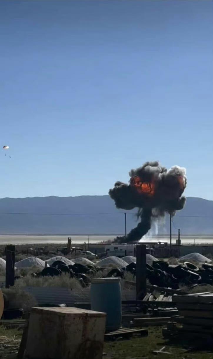 美军的战斗机又又又又掉了一架F-16，今年都快掉一个中队了 [看]

美国印度化