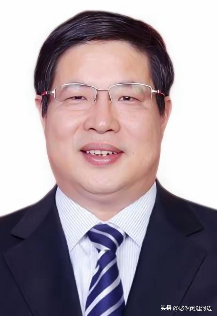 山东省，曾任职淄博市和聊城市的徐景颜有关消息发布。
1963年出生的徐景颜，19