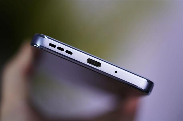 抗摔防水又大续航！联想moto g100 Pro评测：千元价位罕见全能选手