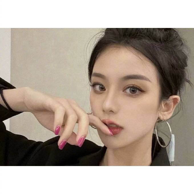 "有缘无份的时候 好聚好散是最好的尊重" ​​​ ​​​​