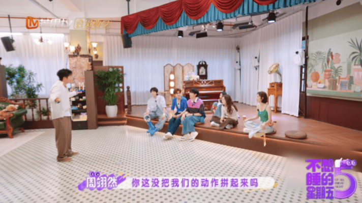 郭京飞演戏现挂郭京飞不愧是大前辈，演戏直接现挂来的，但即使被拆穿也就这样演了下去