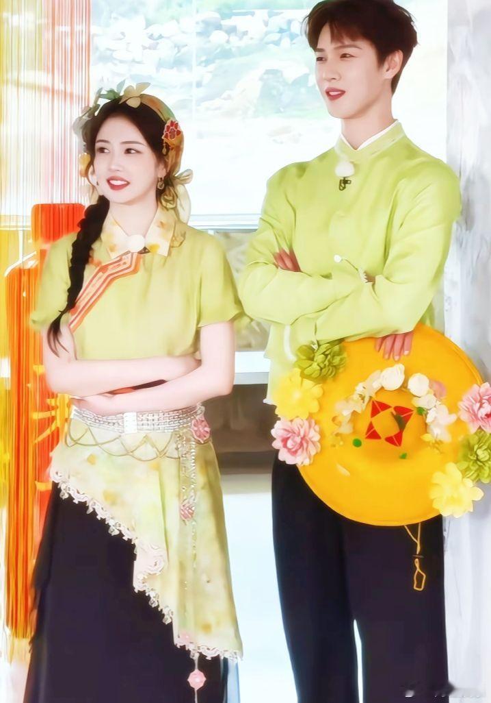 从昀牵孟绕嗑到昀妍袅袅跑男的分组从昀牵孟绕嗑到昀妍袅袅，跑男的分组，谁懂看到了小