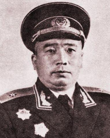 何郝炬回忆  一言难尽龙书金  二

以后听我复员回川的孩子说到龙书金在新疆的状