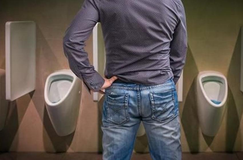 尿分叉，是不是病？
临床中经常遇到一些男性疑惑问，尿分叉是不是病？针对这个问题，