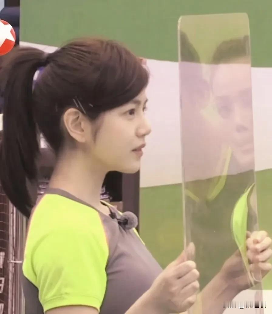 陈妍希其实早就是实力派了，2009年《听说》入围金马新人奖，2011年《那些年》