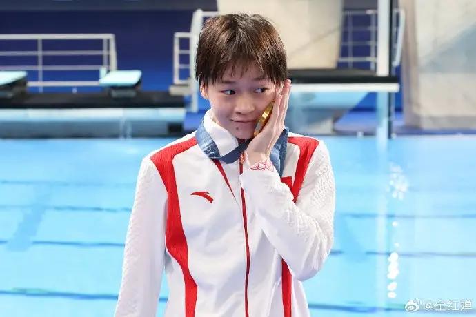 【拿金牌没有当妈妈重要，全红婵何必为发胖而落泪】女生体脂率需达到一定水平，大致不