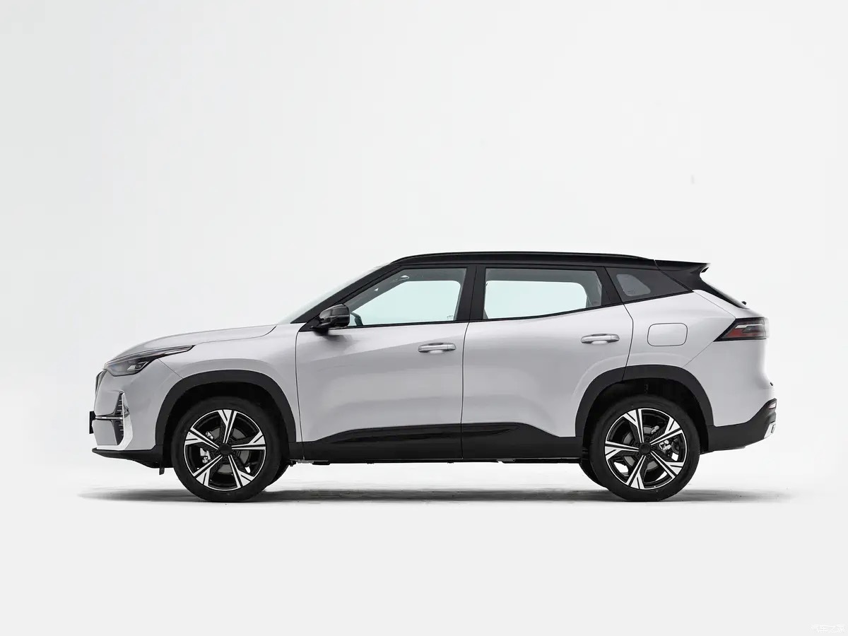 限时权益价7.89万起，搭1.5TD+7DCT，2027款吉利博越正式上市。 ​