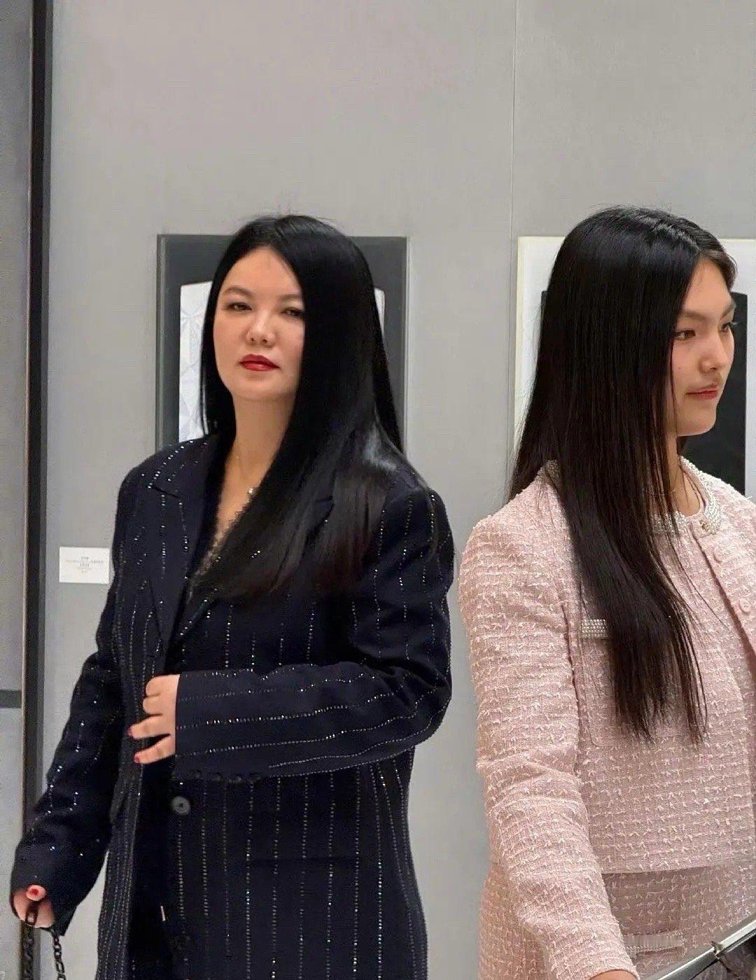 安吉拉生图来了，平时是不是p得有点大。 ​​​