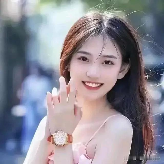 甜美微笑，阳光灿烂，元气满满的一天！