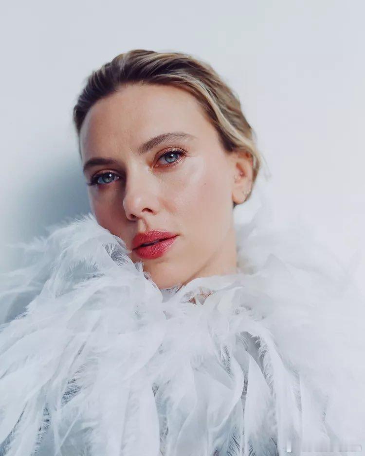 Scarlett Johansson斯嘉丽约翰逊又接新片了！将出演导演Ari A
