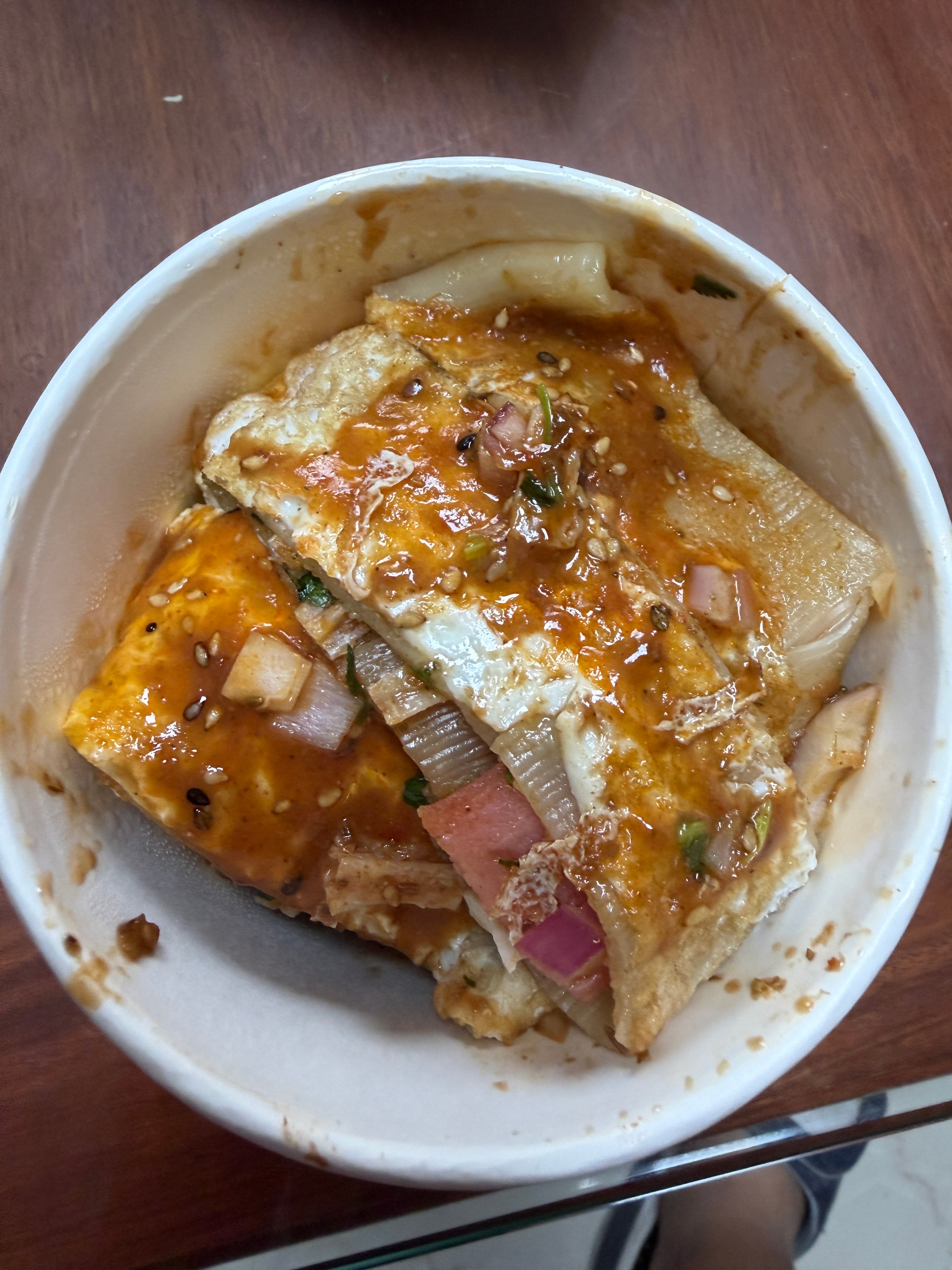 昨儿晚上就特想吃烤冷面，但因为减肥所以就忍住了...今天早上起来第一时间订了个外