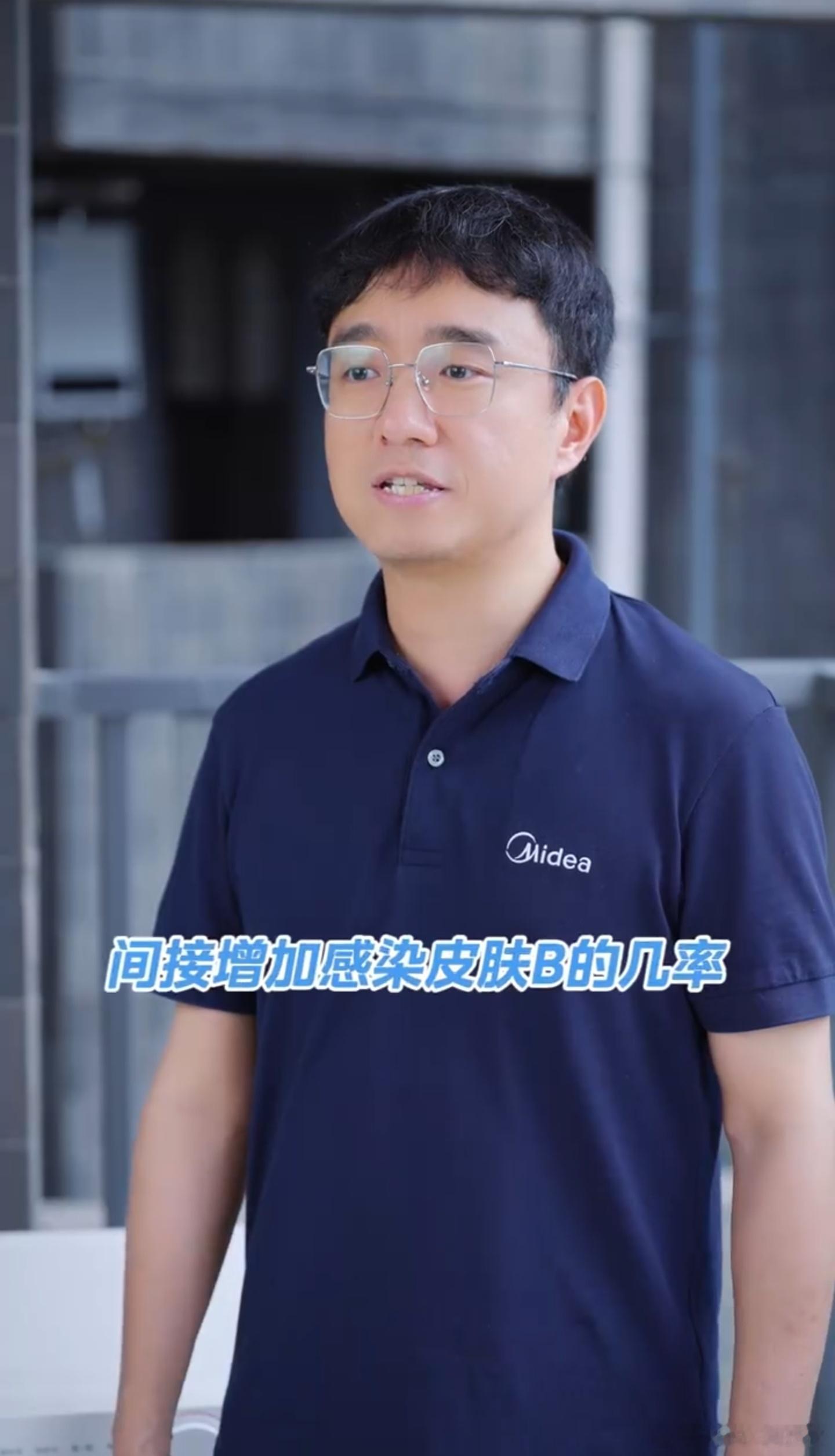 你家的家电多久没清洗了 最近整理家务时突然发现，洗衣机洗完衣服总有股隐隐的酸味，