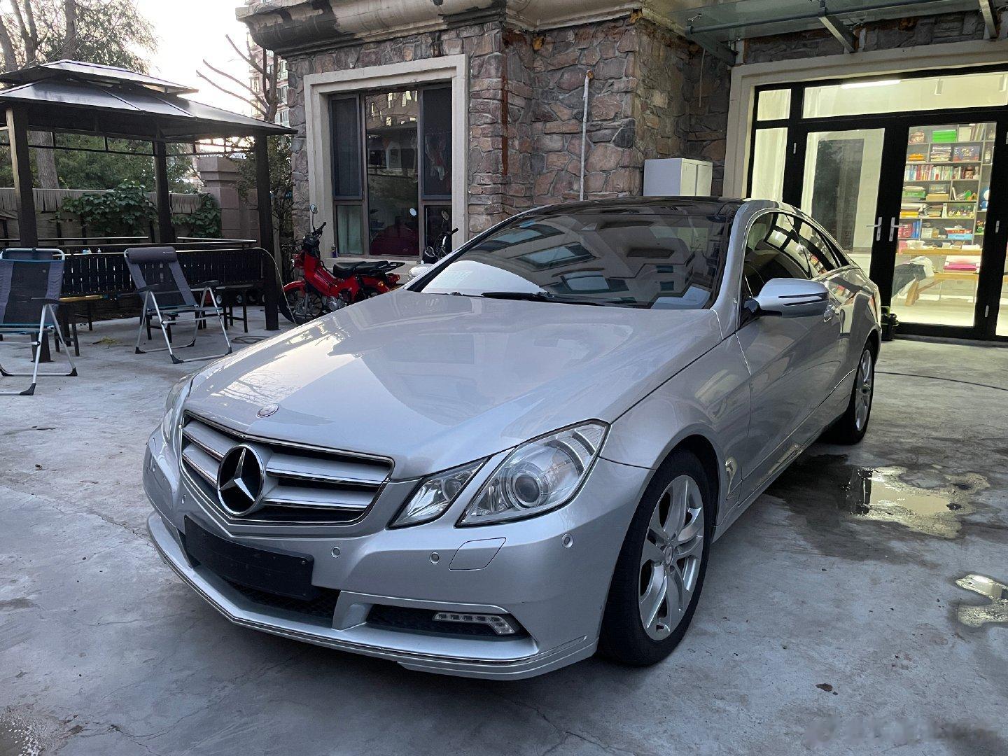 2009 梅赛德斯 奔驰 E CoupeE350 3.5L V63498cc 2