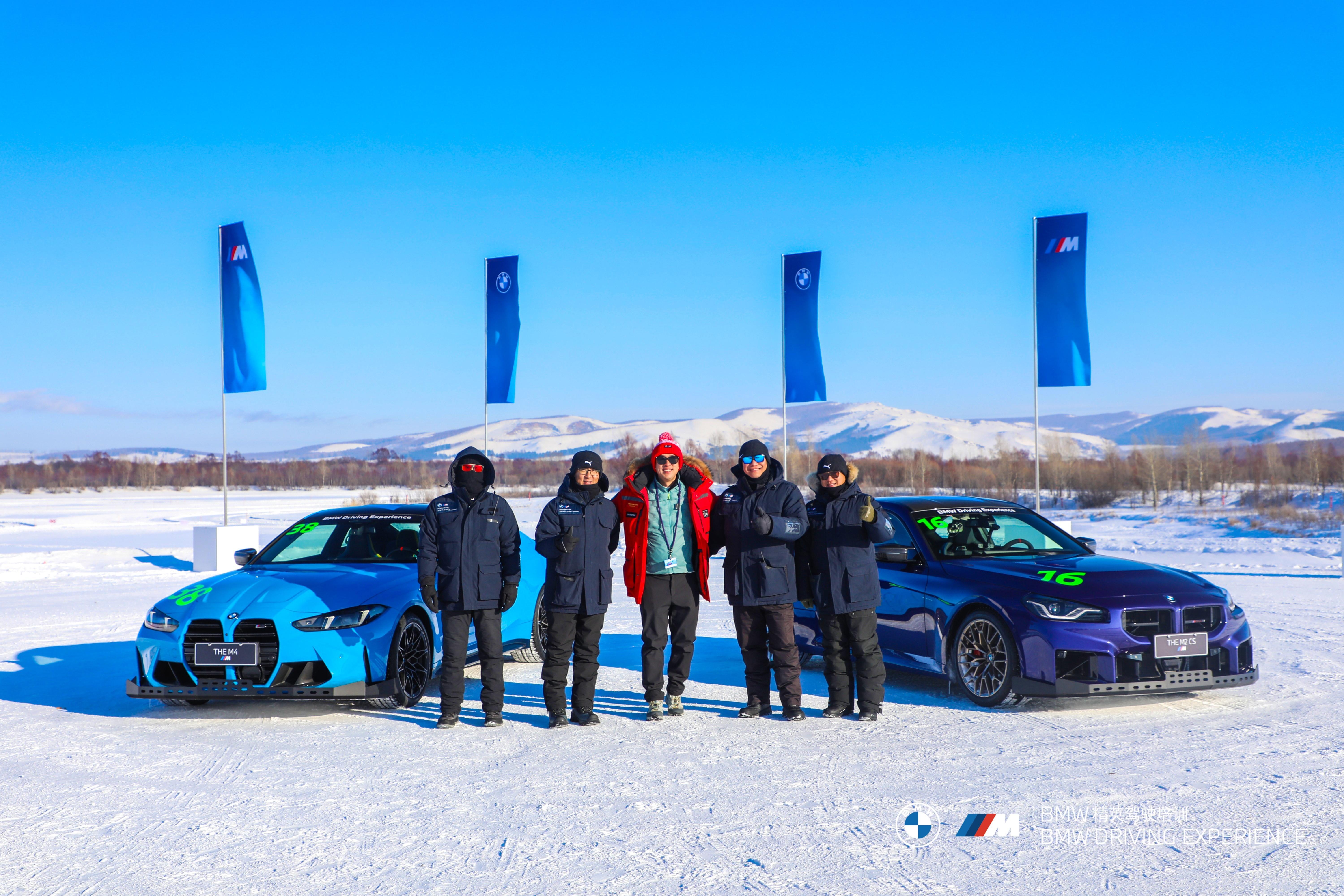 我爸当过兵，之前在部队运输连，卡车、拖挂都能开。还学过特技驾驶，比如说汽车走单边