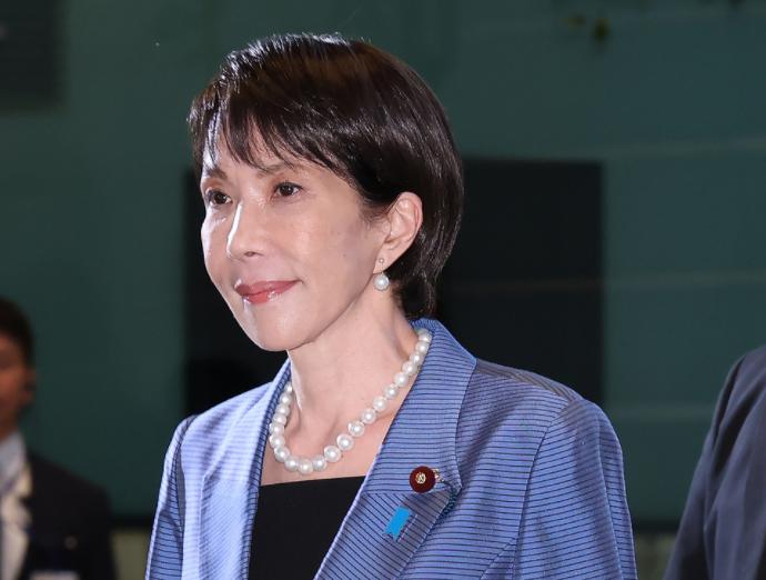 人民日报定调！高市早苗只有一个结局！


11 月 28 日，《人民日报》以 “