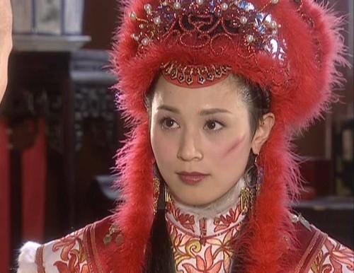 读清史读到孟古临死这段，
身为女儿和母亲，感受到了深深的愤慨和悲凉，女性这一生啊