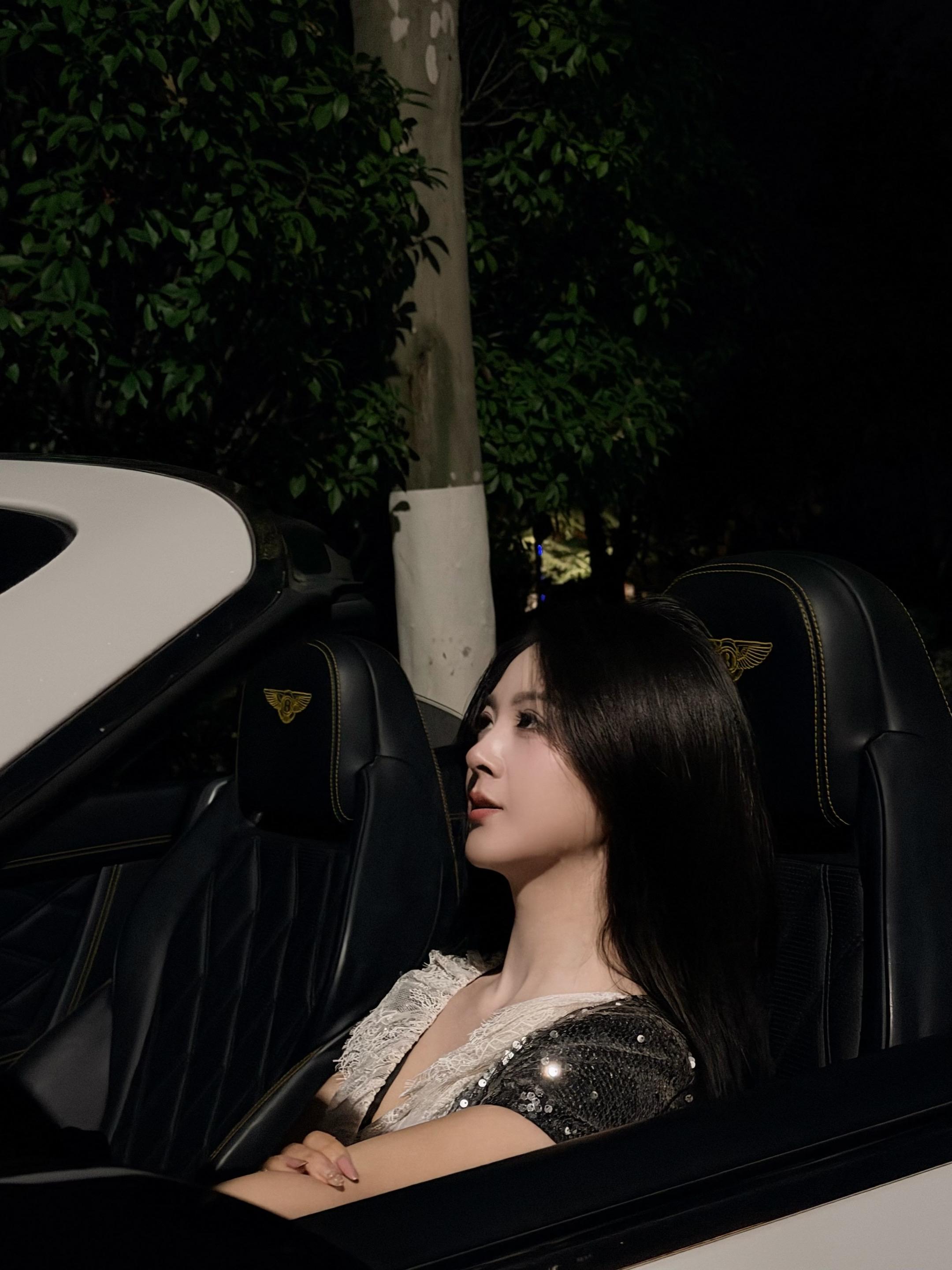 一边流泪 一边搞定所有事情的可爱女人