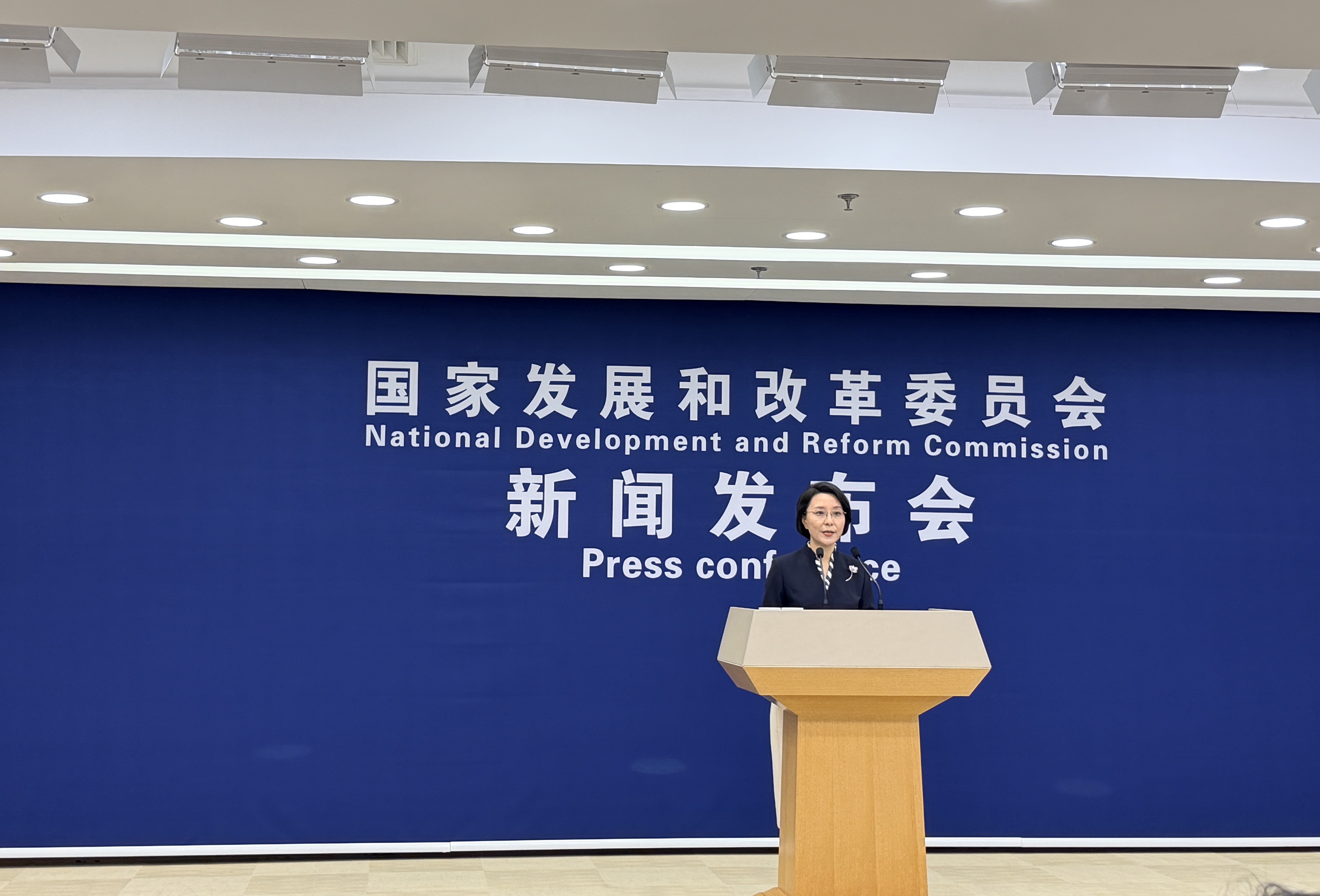 前五个月消费品以旧换新带动销售超八千亿，国家发改委：6月底前下达625亿资金