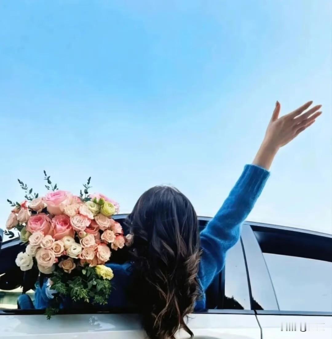 人这一辈子：
把心放宽，把事看淡
说到底，活的就是一颗心。
心宽，路就宽；心窄，