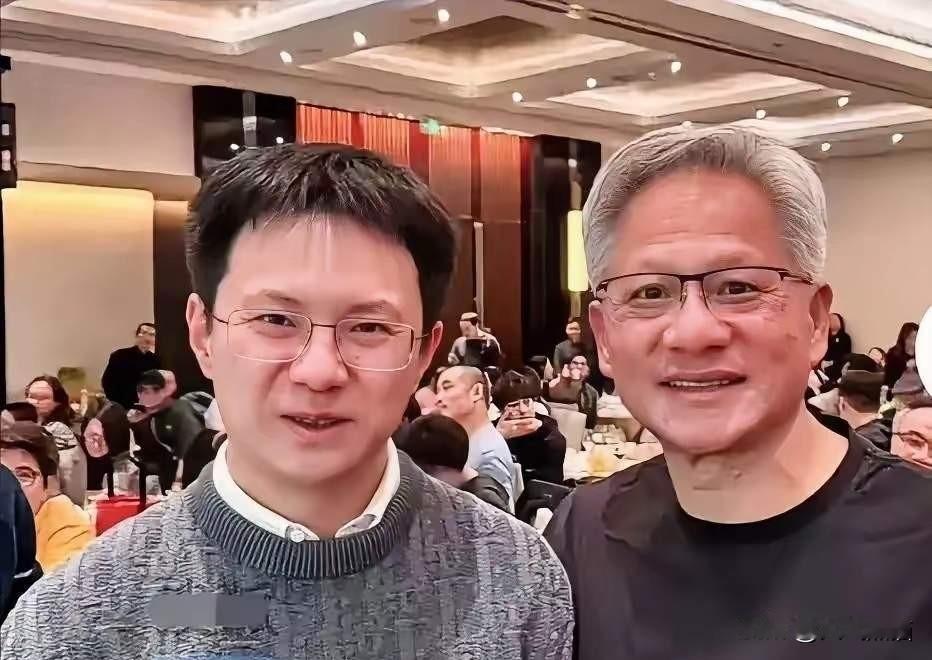 跟英伟达合作造机器人这事，必须做好这3点最坏的打算。
1，哪天不高兴了，芯片说断