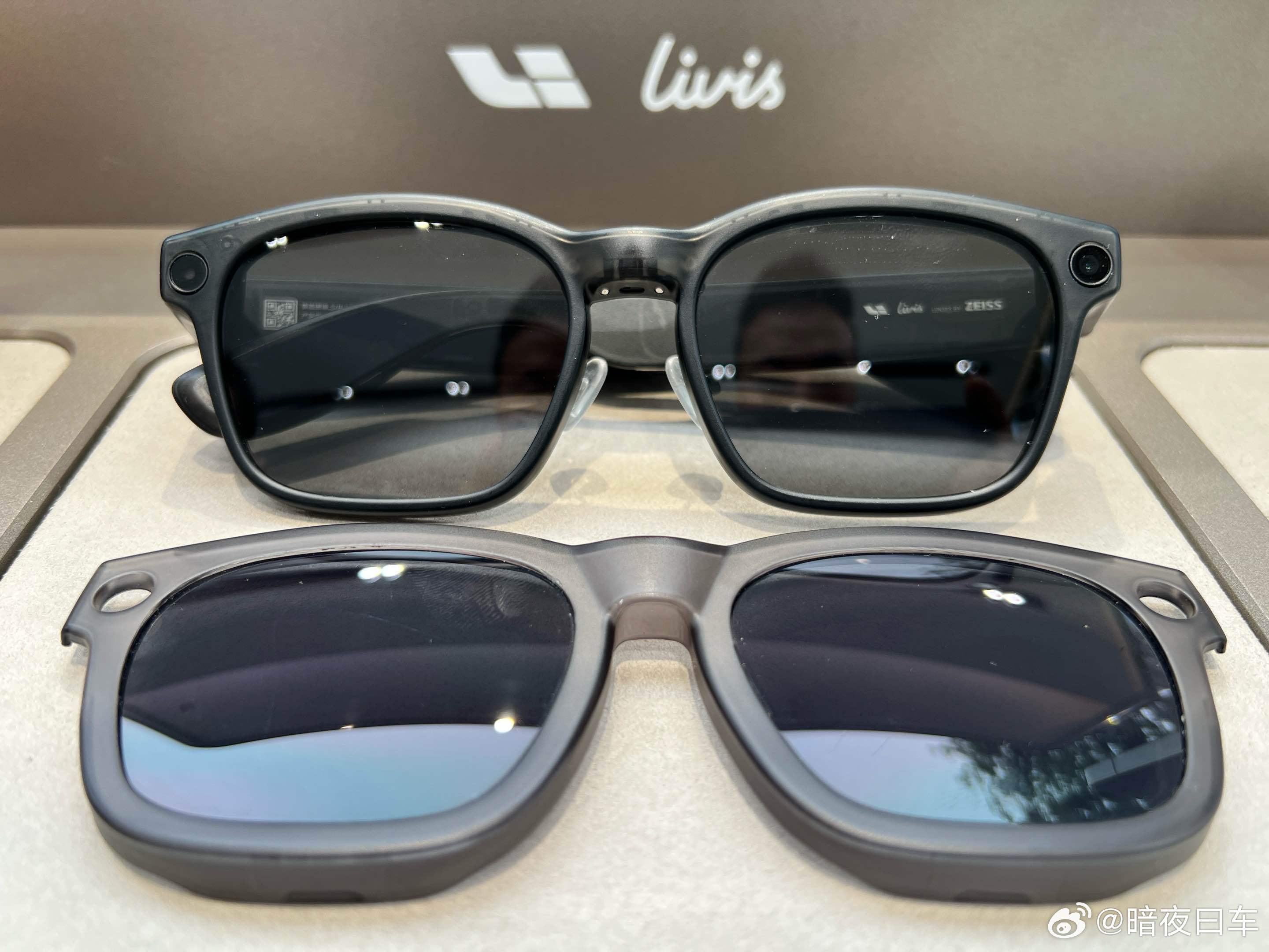 Livis眼镜是理想具身智能版图中非常重要的一环，这是一个完整的指令入口。这一点
