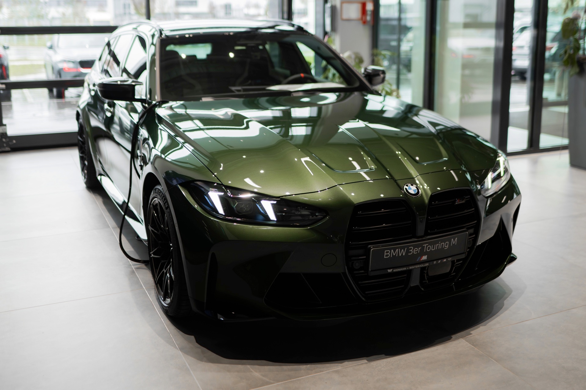 G81 M3 Touring在国内的价格最终被定在了94.39万元，和G82四驱