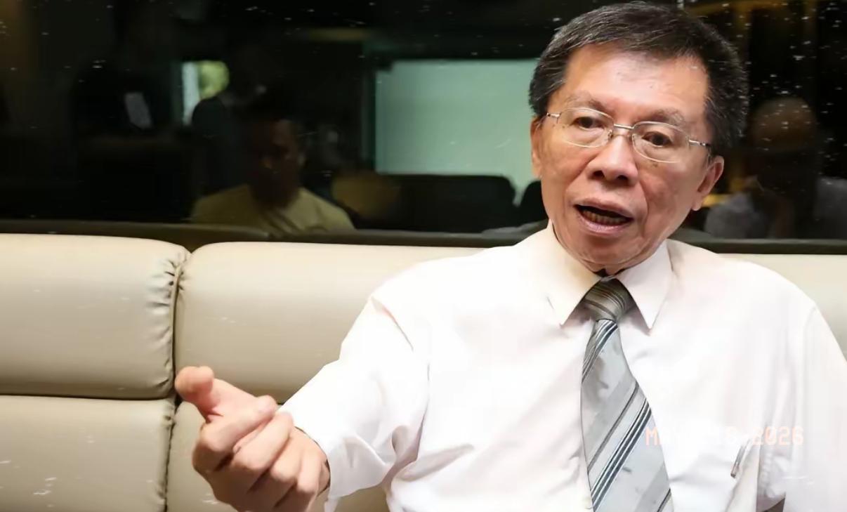 5月18日，台湾名嘴沈富雄说：中国大陆现在是世界第二大经济体，军事上也数一数二。