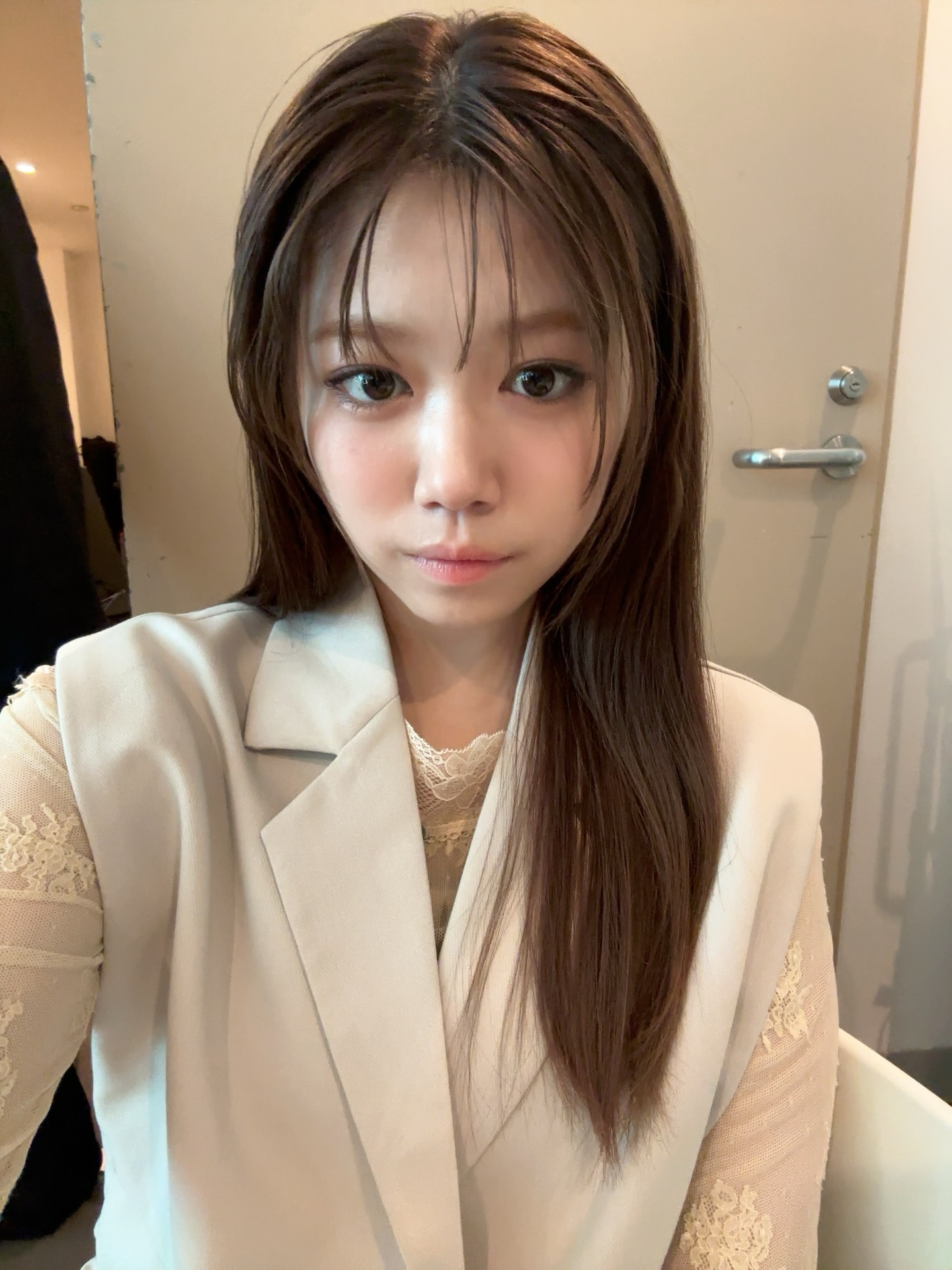 武元唯衣「anan 2491号 発売中です♡」chukegram