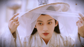 落花真骨科堂堂来袭 月老牵不动锦绣陆瑶的红线，只因神尊的指骨早已成了红凝的根！红