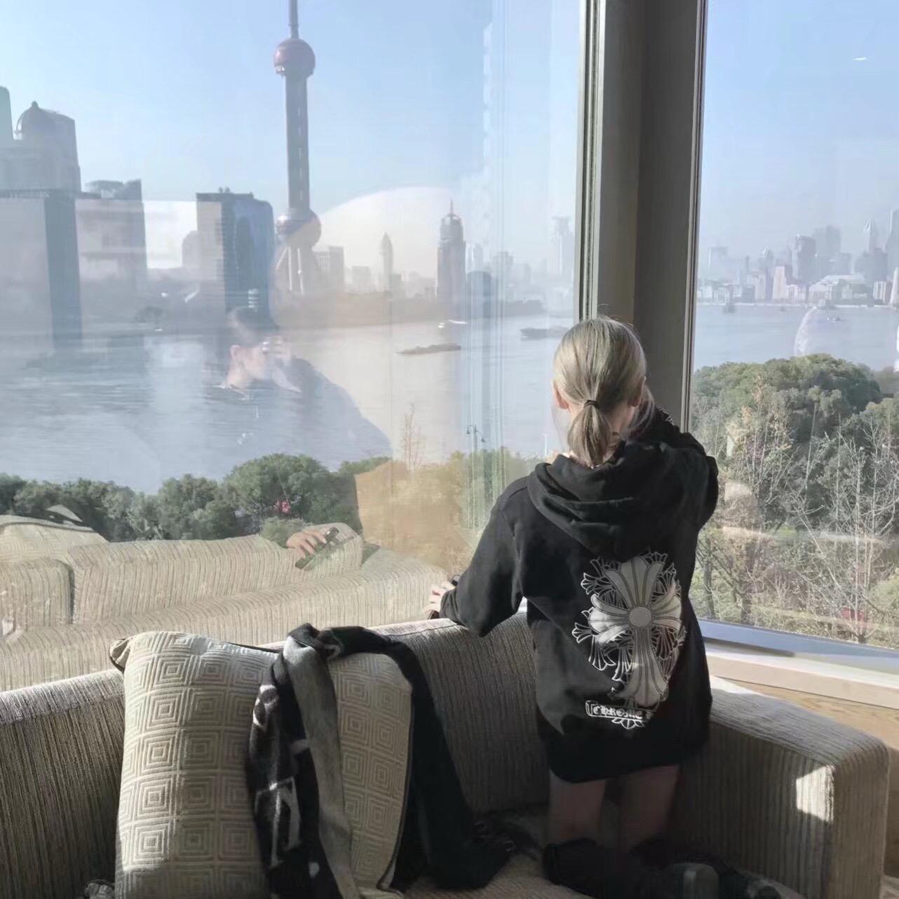 那个夏天竟有十年了吗。