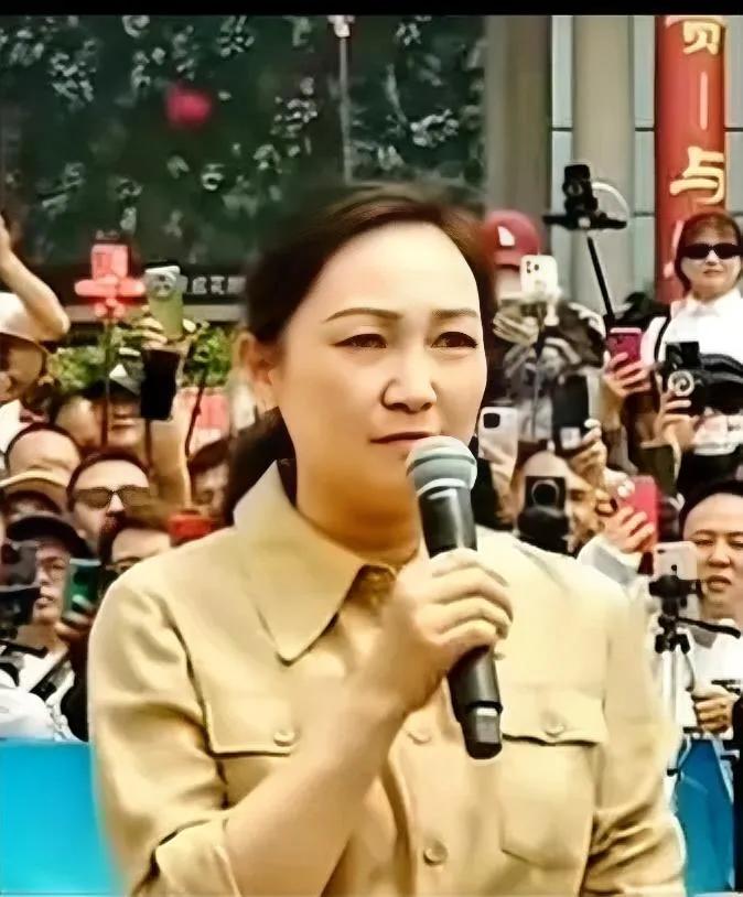 郭有才的丈母娘，山东最美丈母娘，不要彩礼三观正。如果都有这样的丈母娘，不要彩礼，