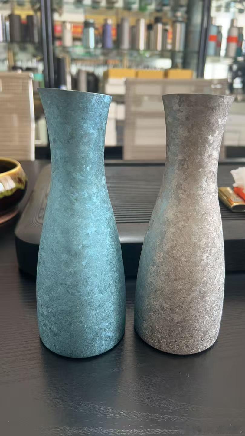 冰晶版的初样出来了还有一个黑色的正在做 ​​​