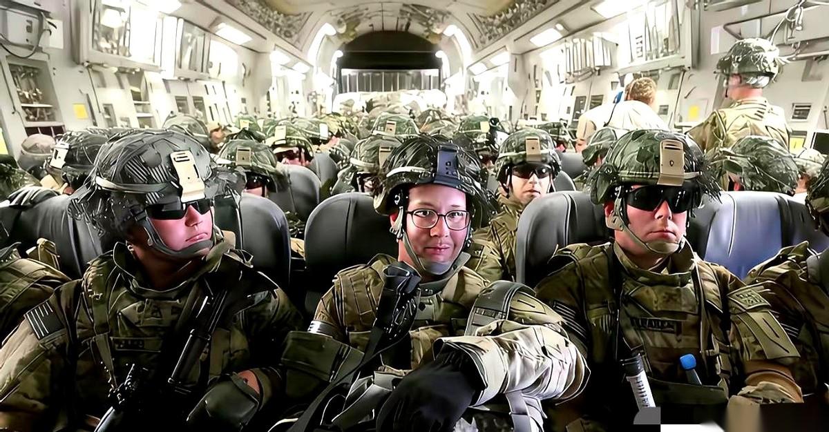 第一批阵亡大兵的棺椁，是总统亲自去机场接的。
夜里的空军基地，风又冷又硬。镜头给