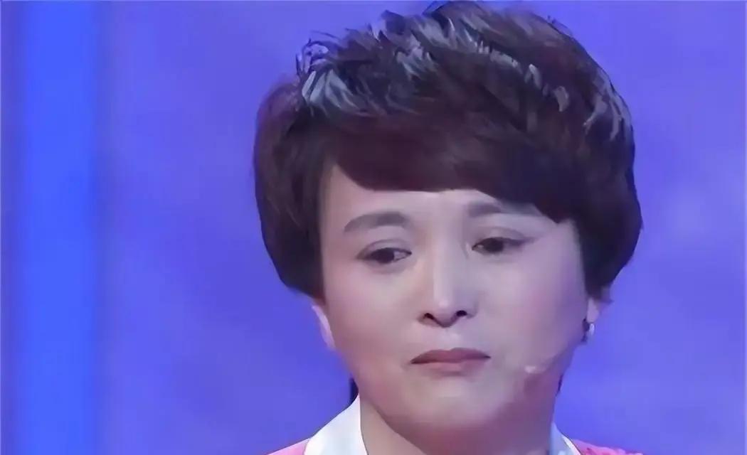 1970年，一名上海女知青下乡插队时，偷偷地生下一个女儿，只在女儿三岁时看望过她