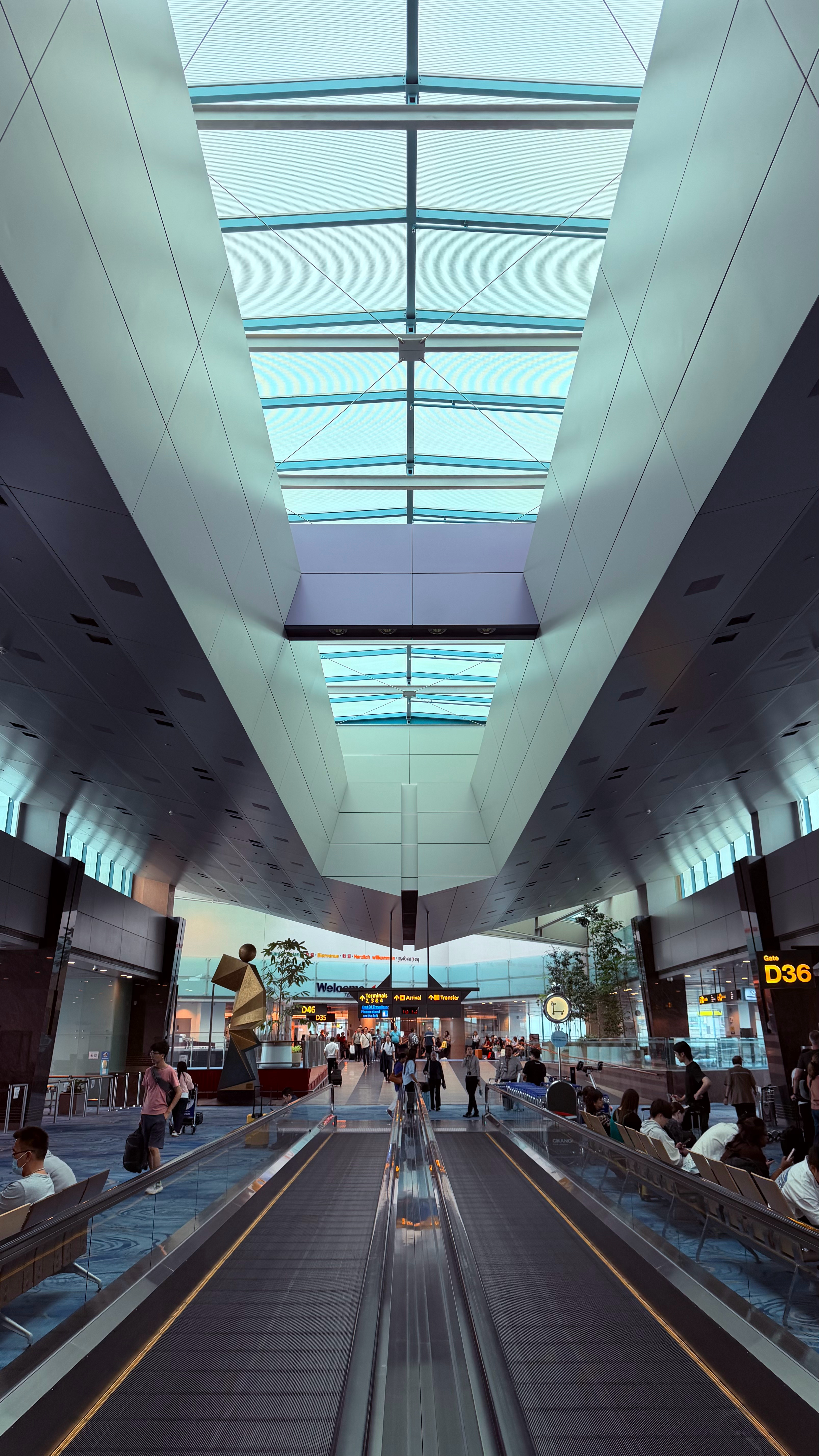 一年两次 被歧视性对待！我期待第三次被歧视性对待！我会把歧视性对待的过程仔仔细细