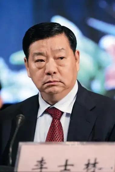 如果要用一个词形容早期国安气质，那就是：血性。
 
而这份风骨，完全来自李士林。