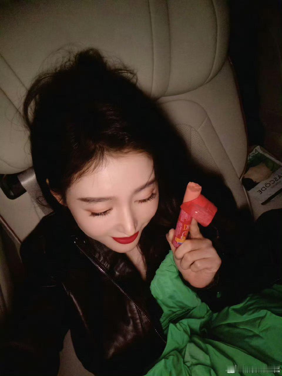 张天爱十天没吃米了张天爱为了瘦身十天没吃米 张天爱好拼，为了减重已经10天没吃米