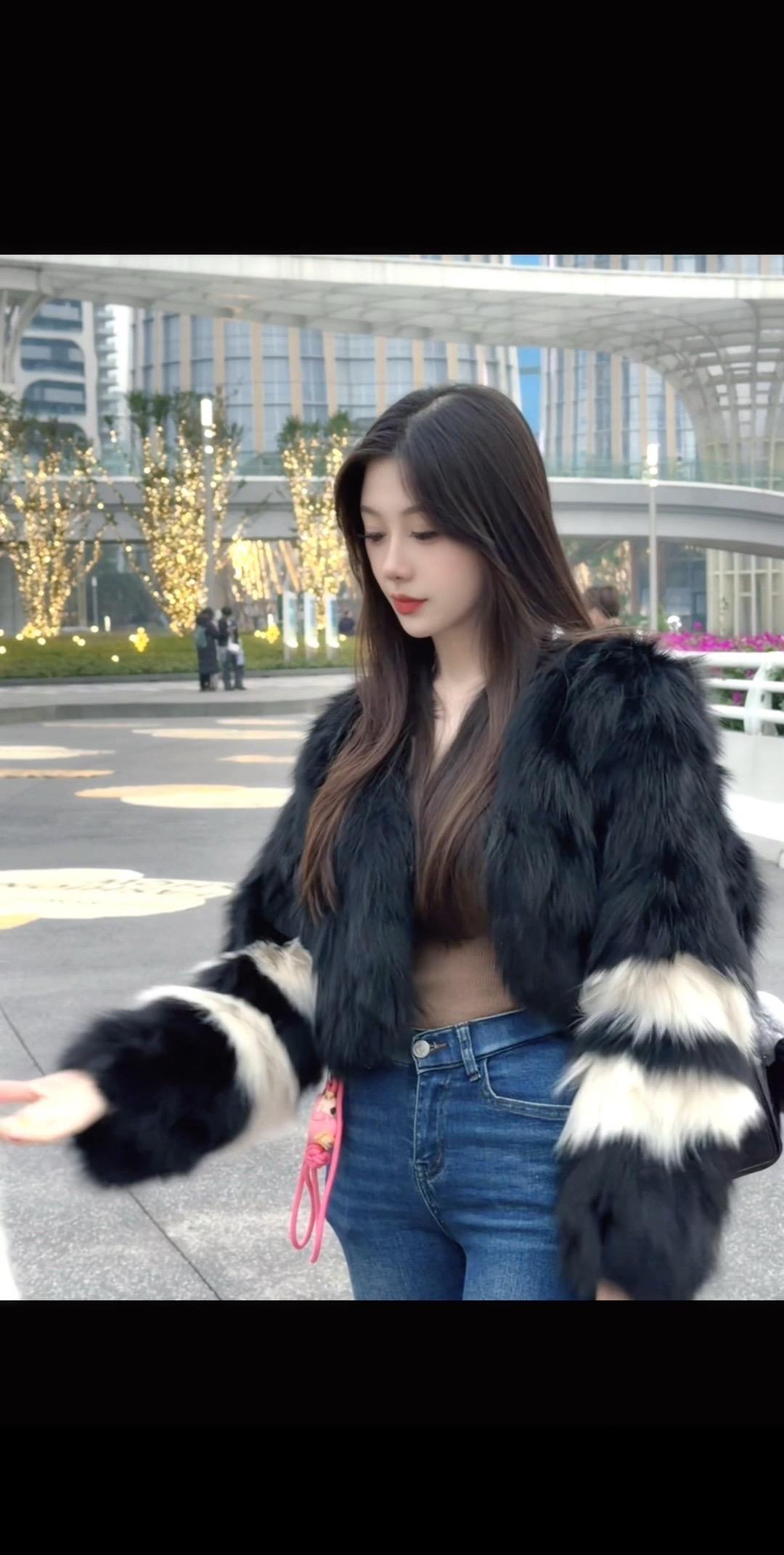 和好朋友在一起我就是个快乐的猪