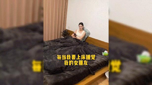 网友:这种npc只要靠近就有基本任务！