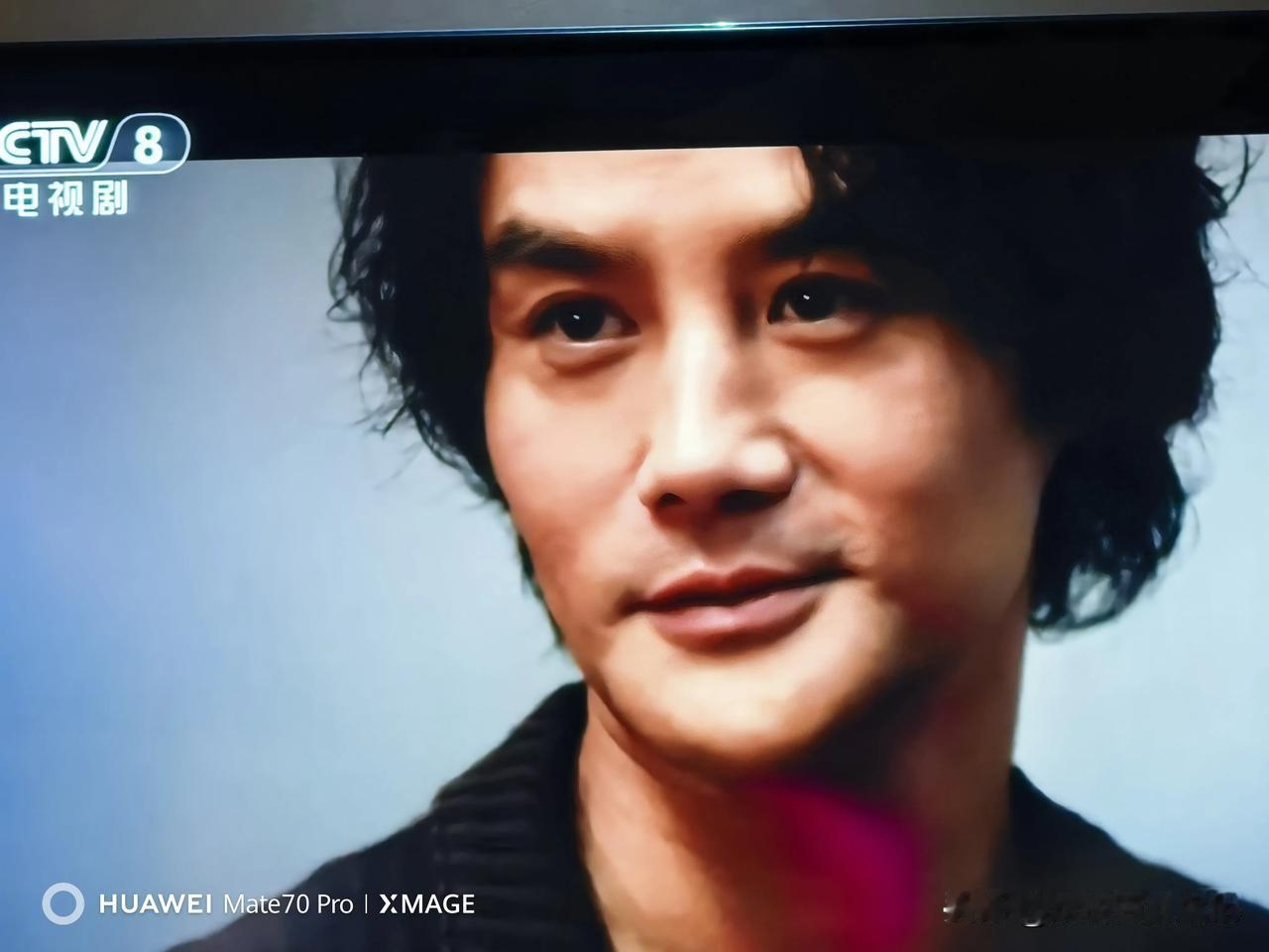 消失了五年的王凯，好吓人。
自从主演了电视剧《大江大河》三部曲以后，王凯就在公众