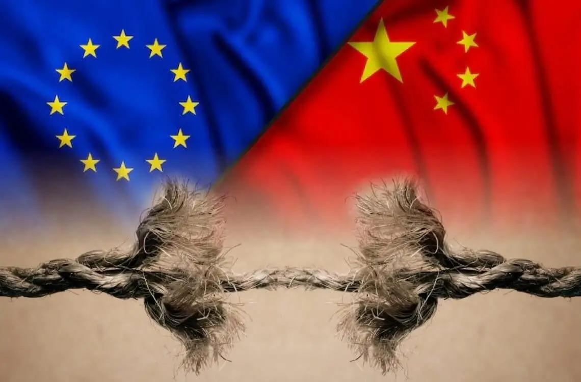欧盟学美国打贸易战？别闹了，这是只纸狐狸在玩火！
 
欧盟对中国的态度越来越嚣张