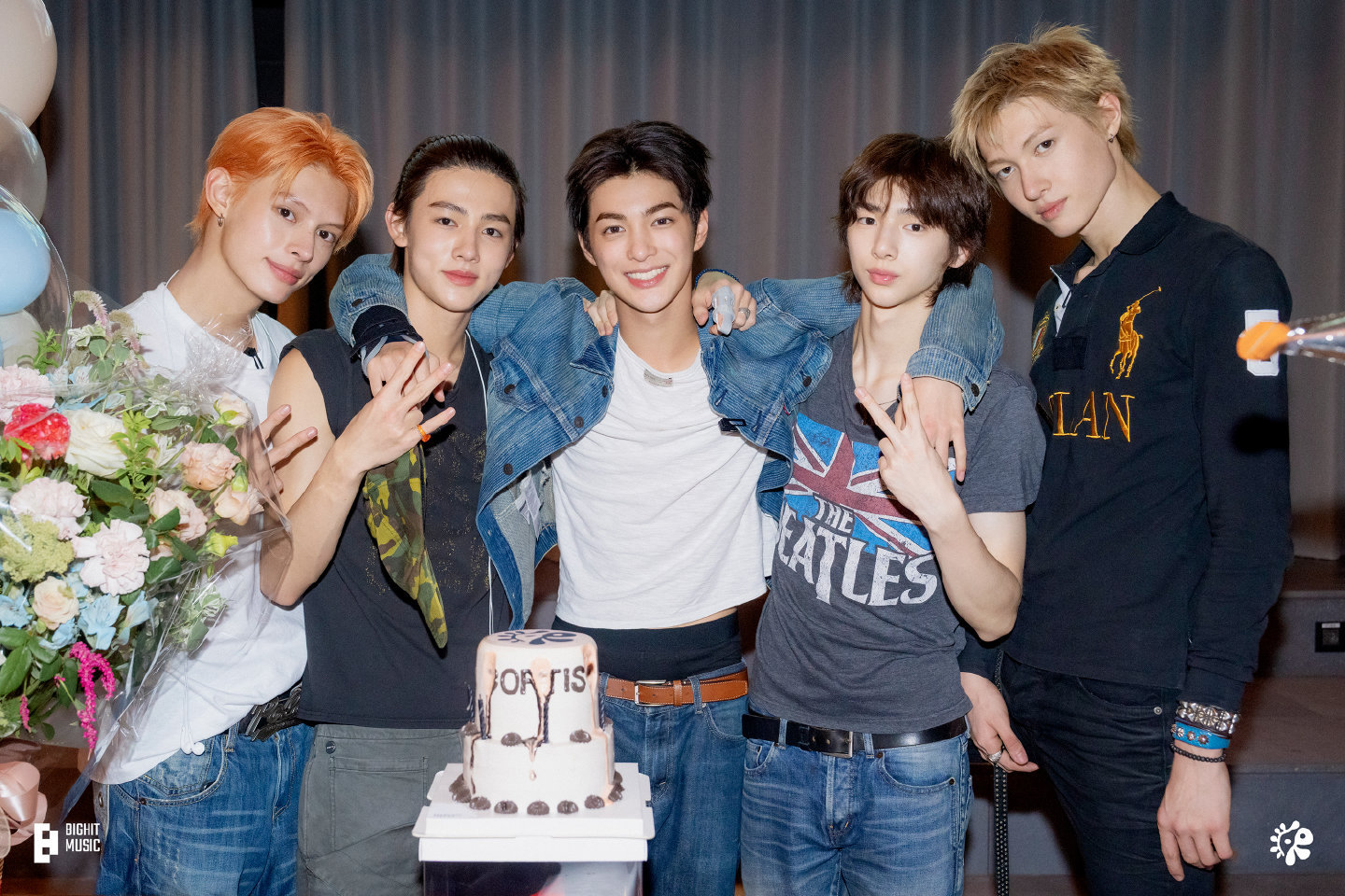 呃呃呃发言大多也是提前安排好的吧 