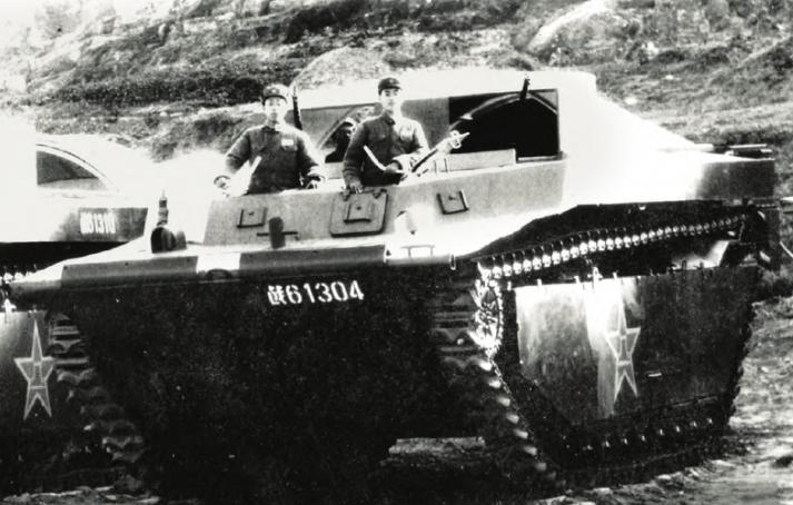 1949年5月，第三野战军解放上海后，在虹江码头、虬江码头等地的国民党军仓库中，